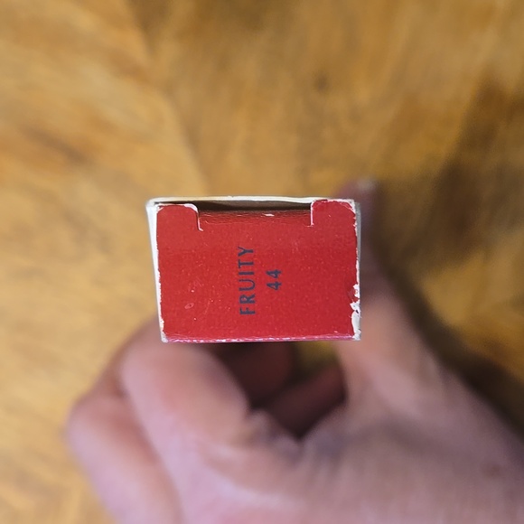 Almay Stay Smooth Anti-Chap Lip Color - Set Of 5 - Picture 3 of 10